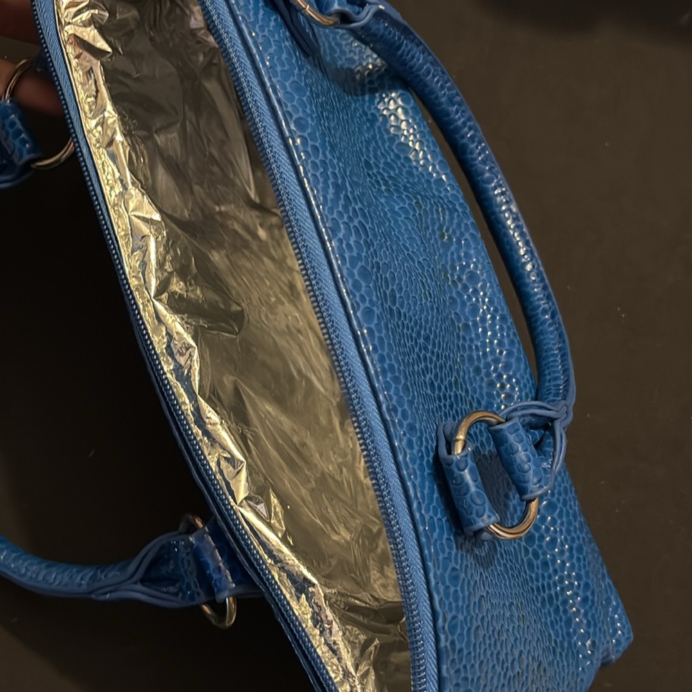 blue rectangular bag - Picture 5 of 5
